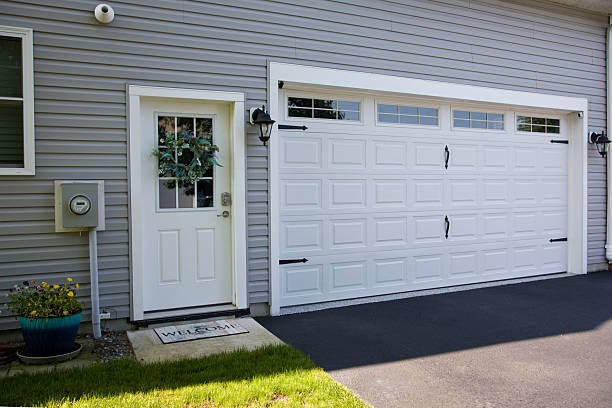 24/7 Emergency Garage Door Panel Replacement experts in Romeo, MI